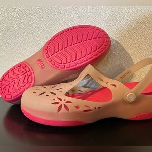 Women’s Crocs size 10